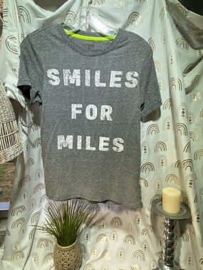 Smiles for Miles Short Sleeve Tee - Gray